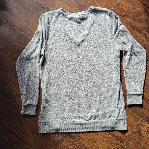 Lucky Brand Womans Heather Gray Flowy Soft V-Neck Long Sleeves Sweater Pullover - Picture 6 of 8